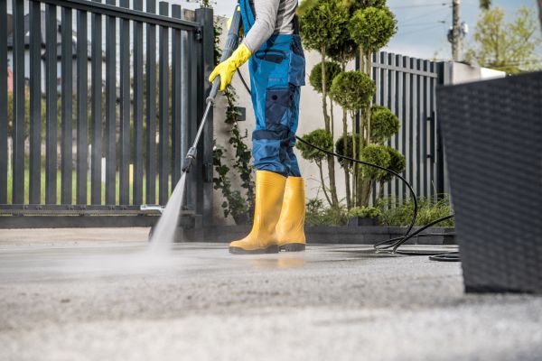 Driveway Power Washing in Champaign