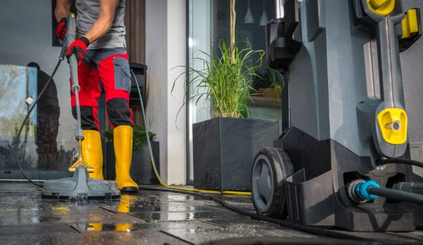 Commercial Pressure Cleaning in Champaign